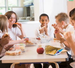 Como Incentivar a Educação Alimentar Nas Crianças e Adolescentes
