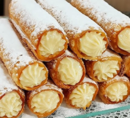 Cannoli com Massa de Pastel