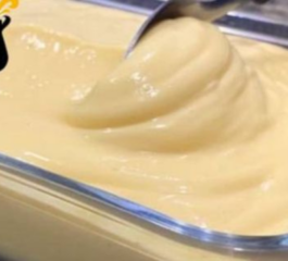 Sobremesa de Creme Rápida com 3 Ingredientes Batida no Liquidificador