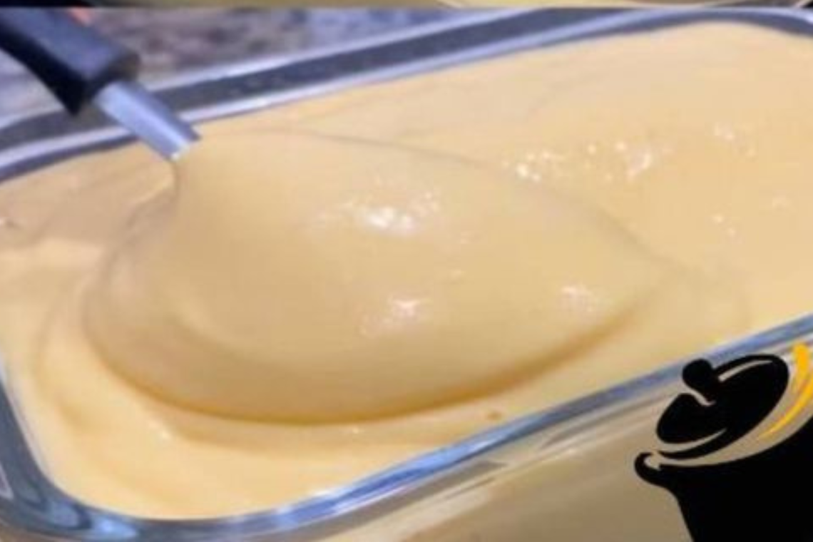 Sobremesa de Creme Rápida com 3 Ingredientes Batida no Liquidificador