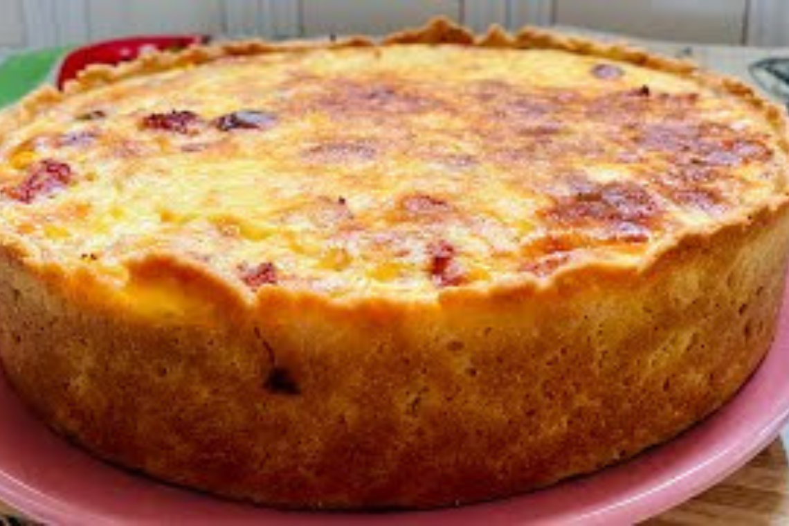 Torta de Massa Simples com Apenas 2 Ingredientes: Praticidade e Sabor na Sua Mesa