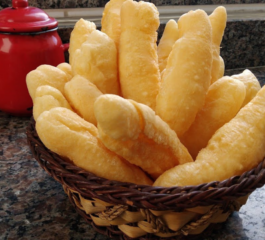 Biscoito de Polvilho Frito: Tradição e Sabor em Cada Mordida