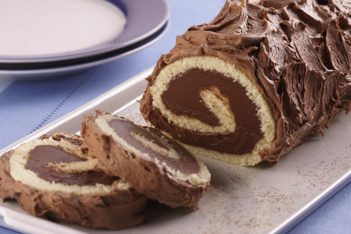 Bolo de Rolo Suíço de Chocolate: Uma Sobremesa Sofisticada e Deliciosa