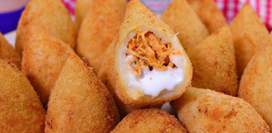 Coxinha Crocante por Fora e Cremosa por Dentro: Receita Irresistível para Quem Ama Culinária